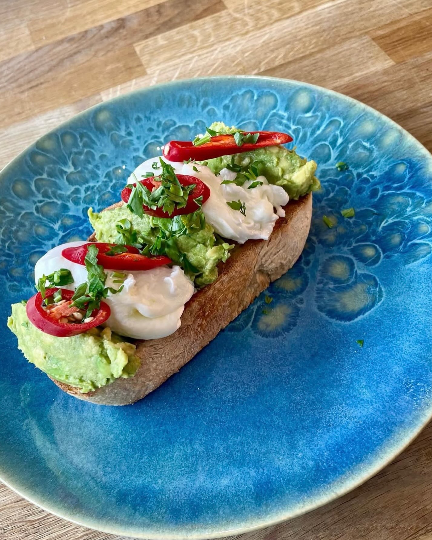 Our smashed avocado is back on our brunch menu 😍Brunch served daily 10.00-11.30
Until our winter hours kick in...
(Closed Wednesdays and Thursdays)#Brunch #avocado #goodmorning #Gibsons #Cromer