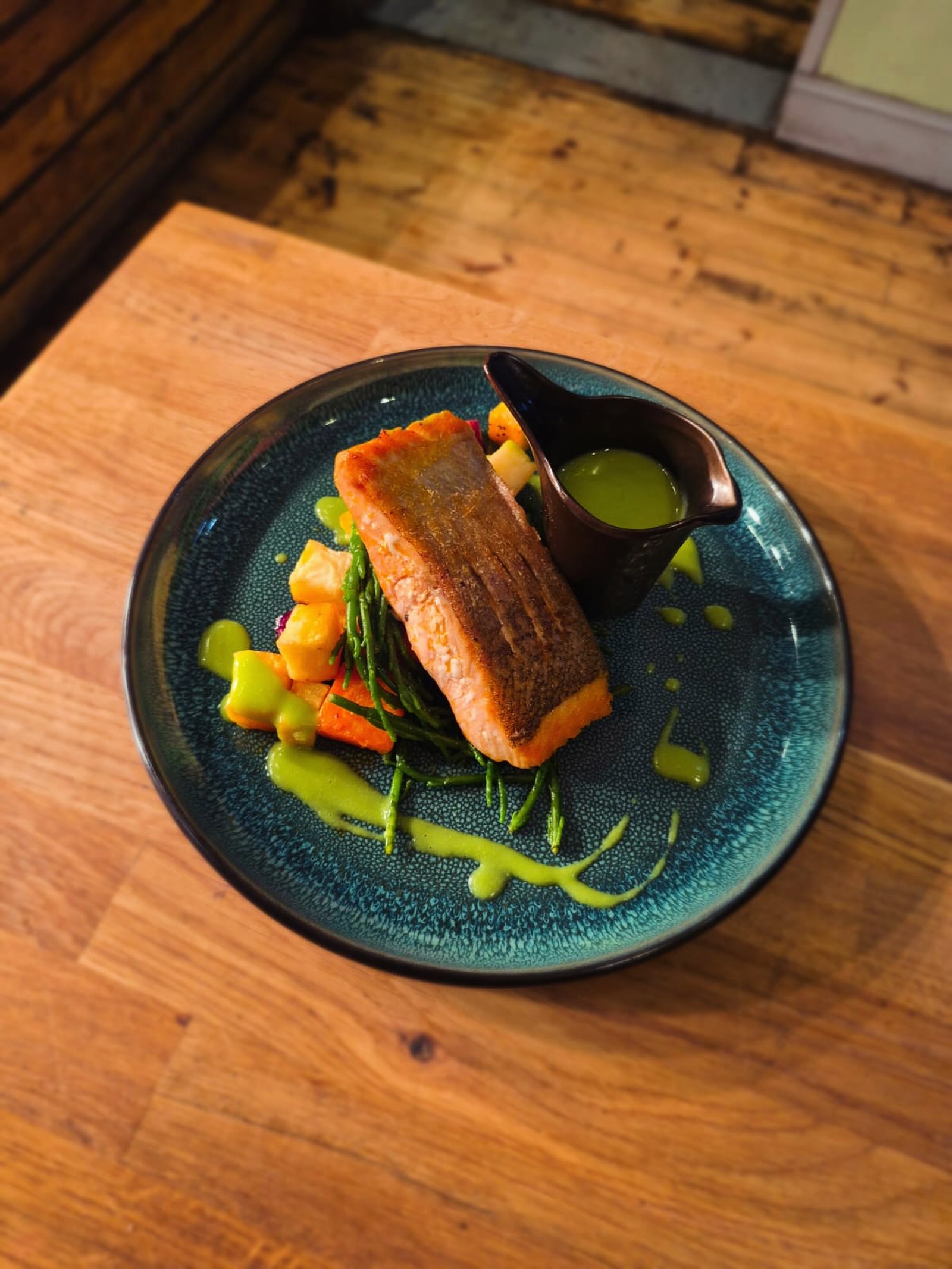 We have availability tonight if you're wanting to join us for dinner 😋This is our delicious sea trout dish with samphire. parmentier of carrot, potato and chorizo...Dinner served 5.30-8.30pm#Dinner #wineanddine #localproduce #seatrout #samphireDinner served 5.30-8.30pm